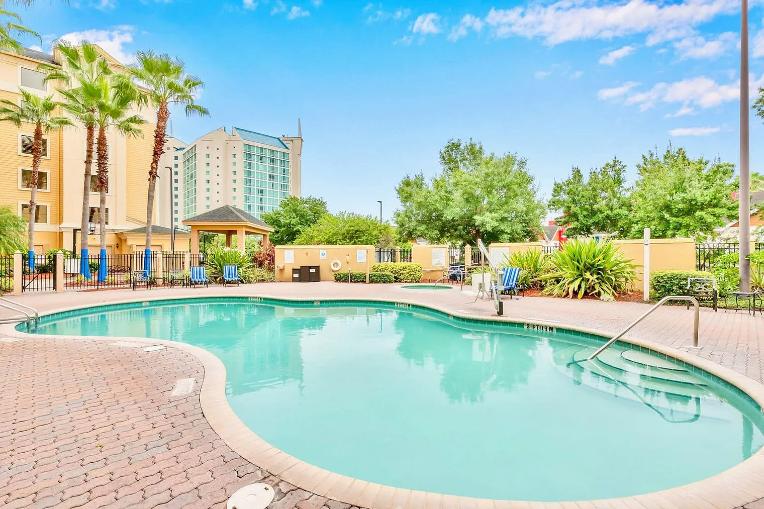 1 bed, 1.0 bath, 538 sqft, $1,707 — Photo 4