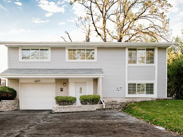 3500 Laurel Ln, Hazel Crest, IL 60429