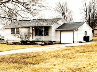 3889 Burkey Rd, Austintown, OH 44515