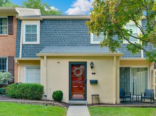 63 Old Forge Xing, Devon, PA 19333