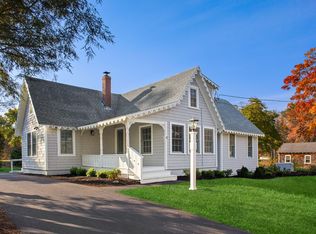 4 Wallace St, Kennebunk, ME 04043