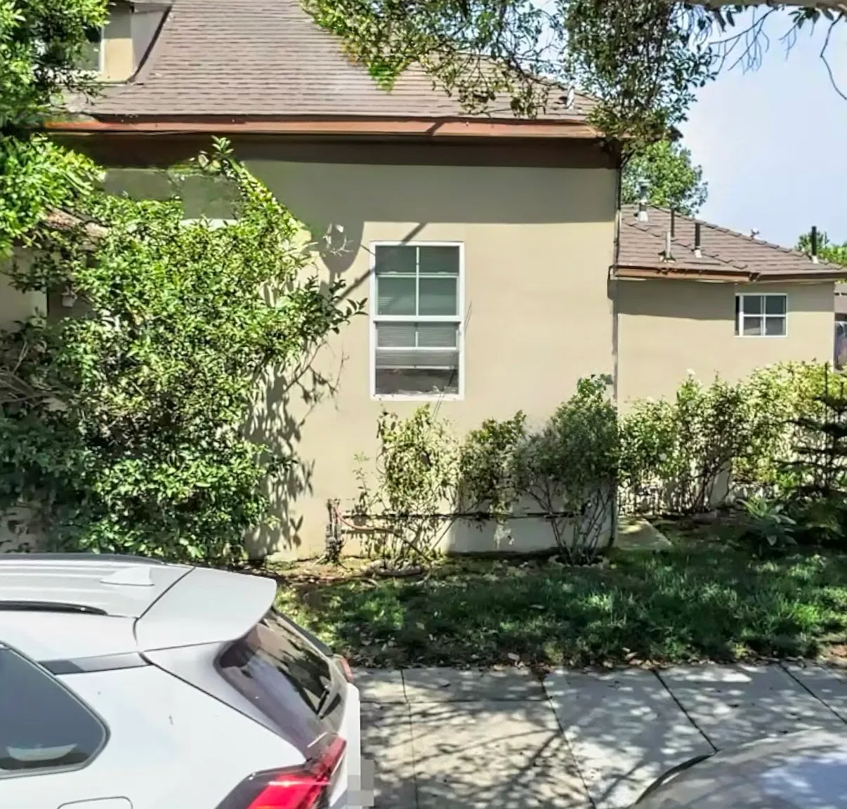3 bed, 1.5 bath, 1200 sqft, $2,800 — Photo 1
