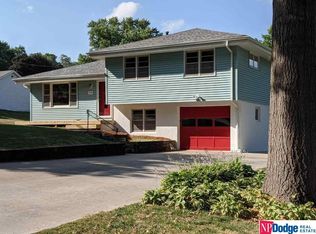 7536 Wirt St, Omaha, NE 68134