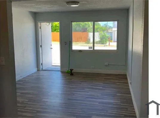 2 bed, 800 sqft, $1,700 — Photo 2