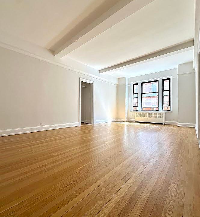 1st image of 225 W 106th St APT 5J