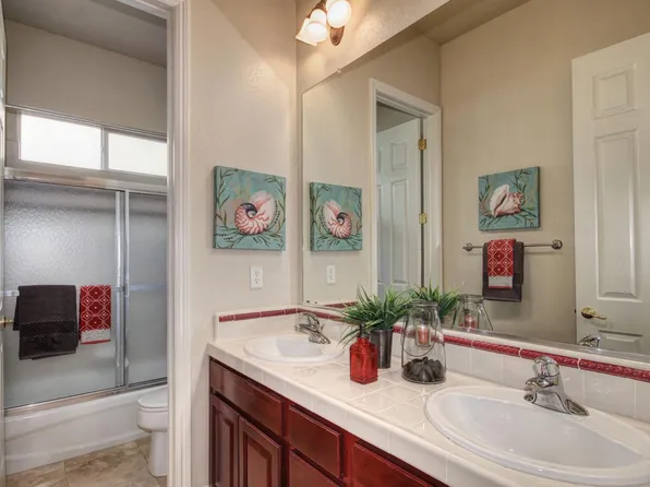 3809 Salters Ln, Sacramento, CA 95835