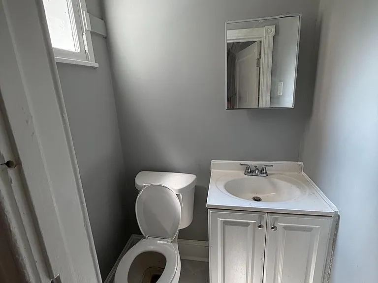 2104 S 65th St — Photo 6