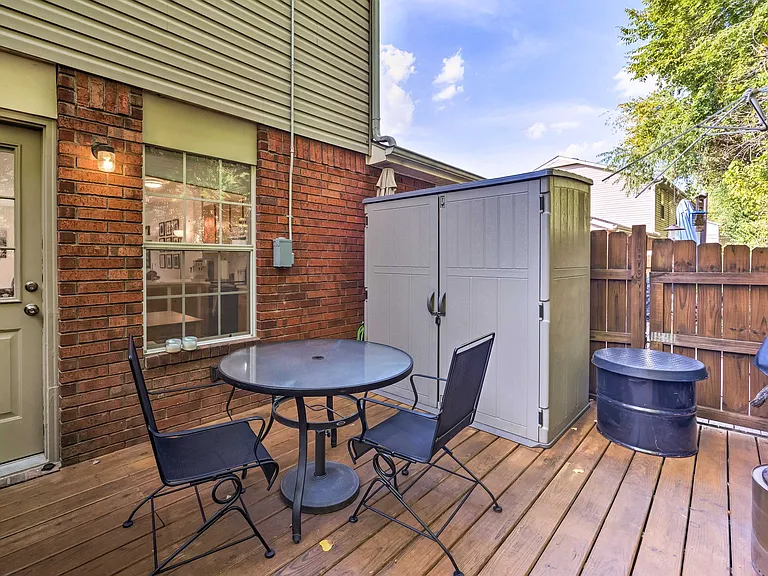 1128 N Iron Horse Dr — Photo 23