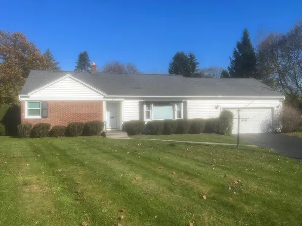 814 Sunset Dr, Elmira, NY 14905