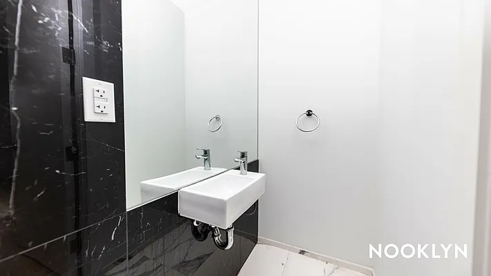 Rented by Nooklyn NYC LLC | media 164
