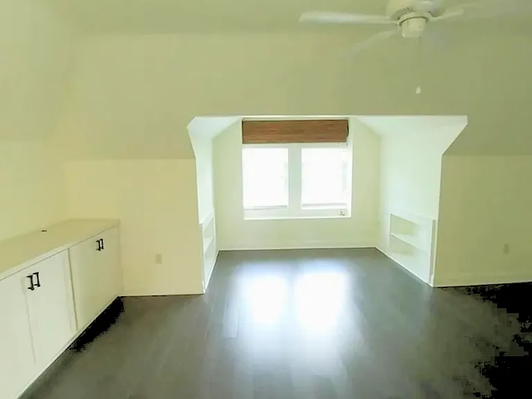 15 S Goodman St #3 — Photo 12