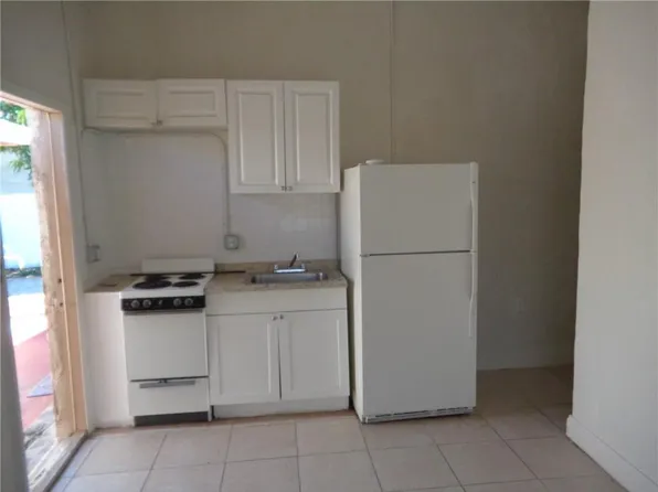 2204 Atlanta St #3, Hollywood, FL 33020