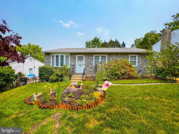 21 Fern Ave, Willow Grove, PA 19090