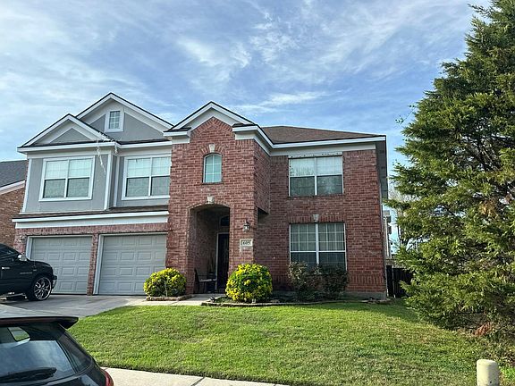2nd image of 605 Cypress Hill Dr