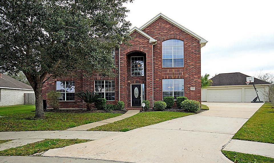 1st image of 8414 Preston Dr