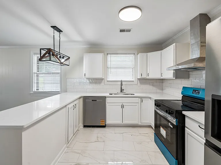 124 Denise Dr — Photo 20