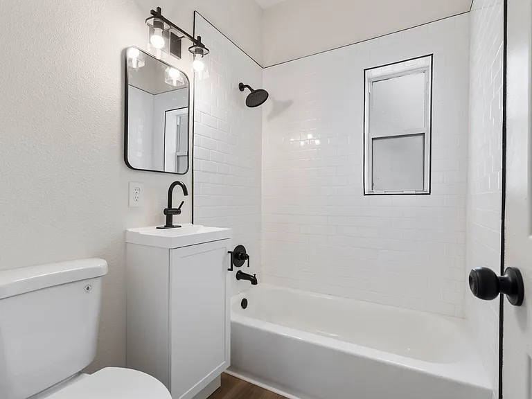 10471 Keuka Dr — Photo 10