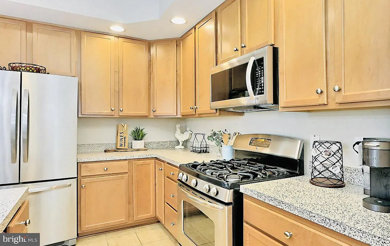Condominiums At Kirkpatrick Fm — Photo 4