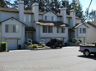 945 SW Barrington Dr, Oak Harbor, WA 98277