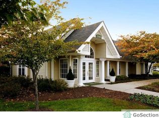 44324 Lightsey Ridge Ter APT 102, Ashburn, VA 20147