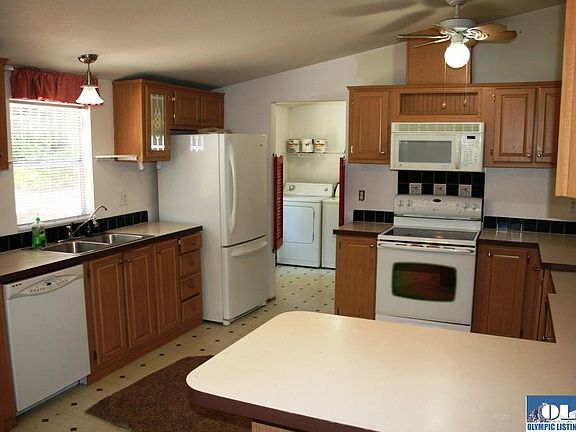 4th image of 280 Manzanita Dr
