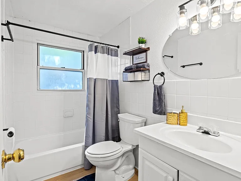 3906 E Powhatan Ave #A — Photo 18