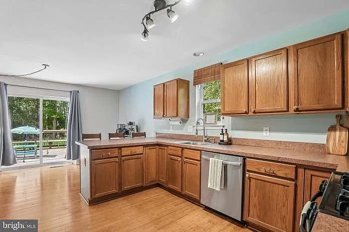 3 bed, 2.5 bath, 2034 sqft, $2,700 — Photo 4
