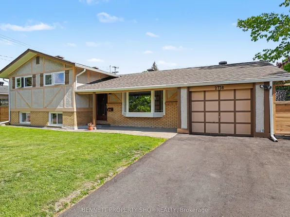 2736 Stone Cres, Ottawa, ON K2H 6Z1