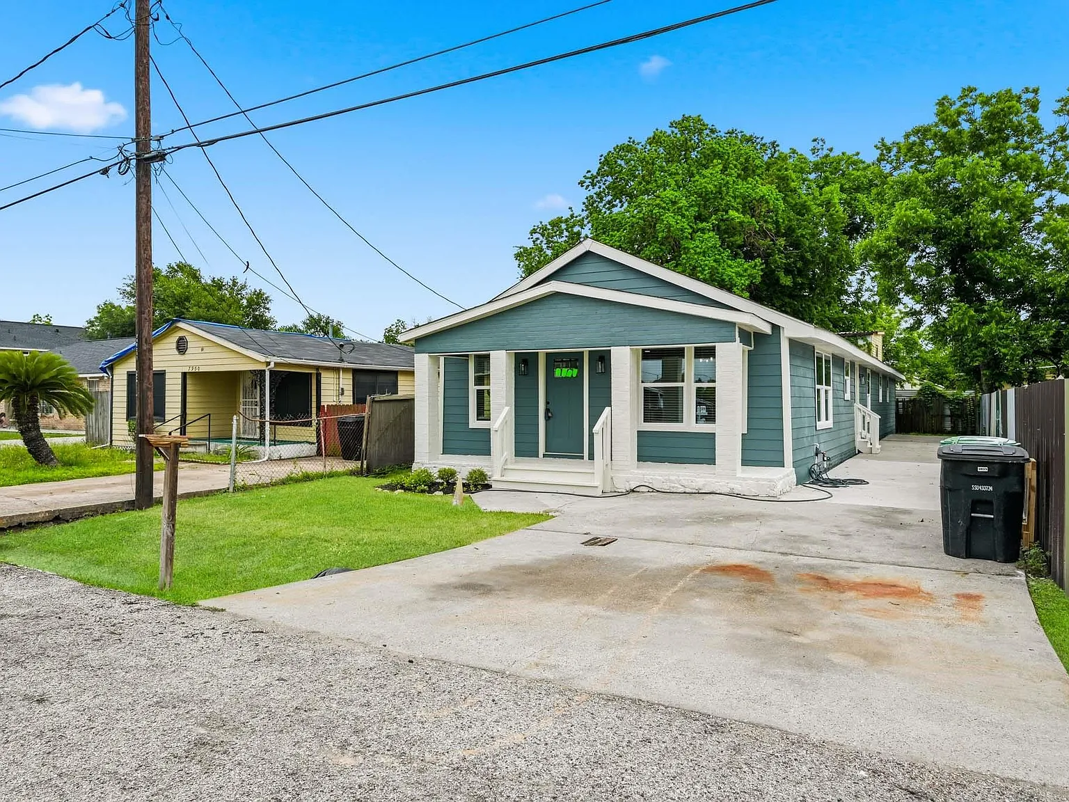 4 bed, 2.5 bath, 1992 sqft, $1,950 — Photo 3