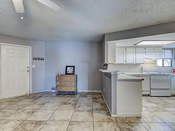 5th image of 16402 N 31st St Unit 123