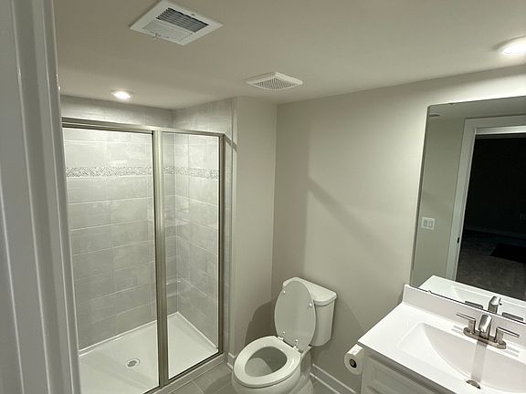 3rd image of 4204 Falkirk Pl
