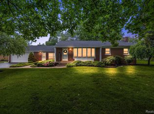 2910 Walbridge Rd, Rochester Hills, MI 48307