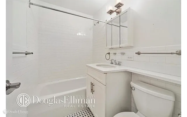 Rented by Douglas Elliman | media 13