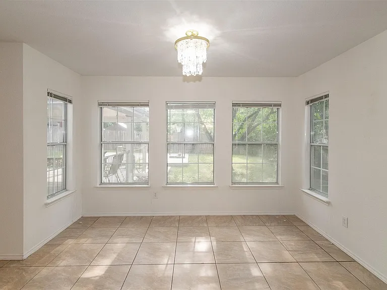 11308 Blairview Ln — Photo 8