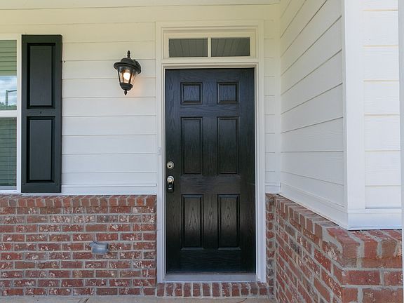 2nd image of 75 Five Oaks Dr