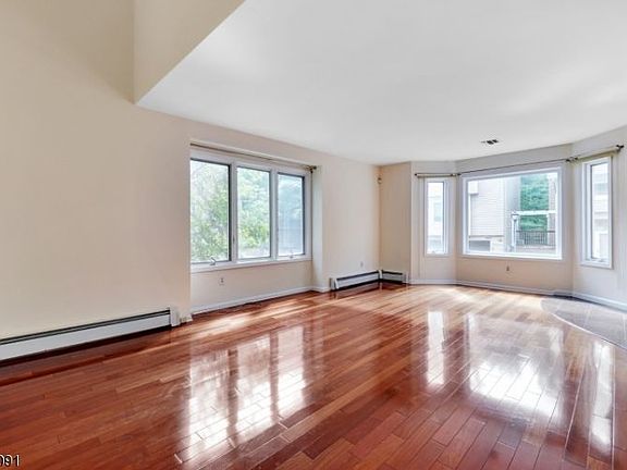 2nd image of 208 Clarken Dr