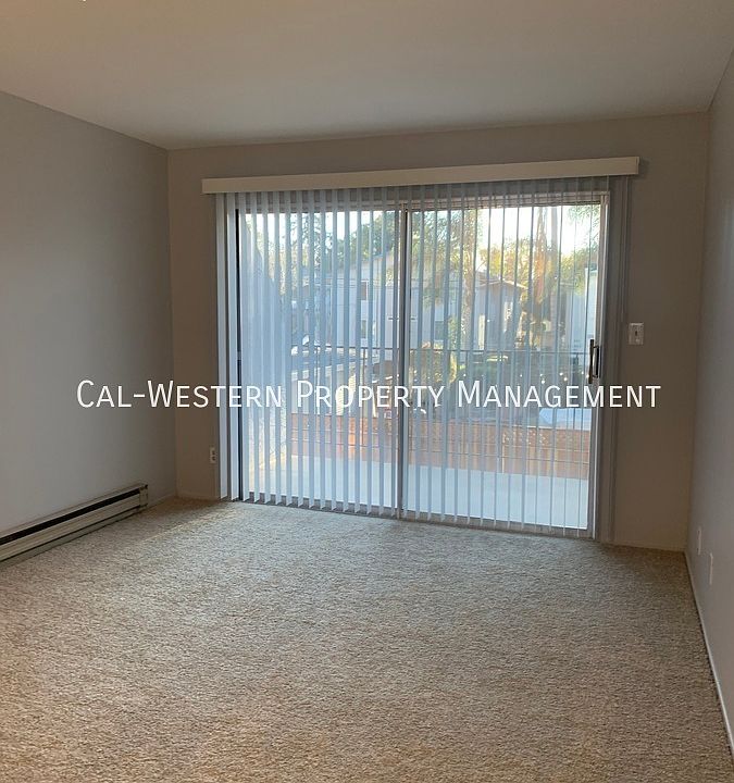 1st image of 880 Willow St APT 6