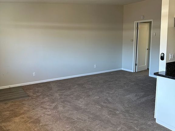 4th image of 24035 Ocean Ave #36