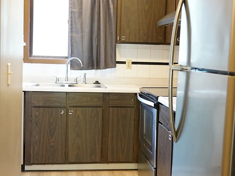 5037 Southwood Cir — Photo 5