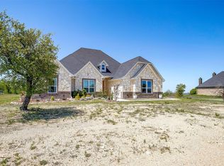 1049 Tex Ln, Springtown, TX 76082