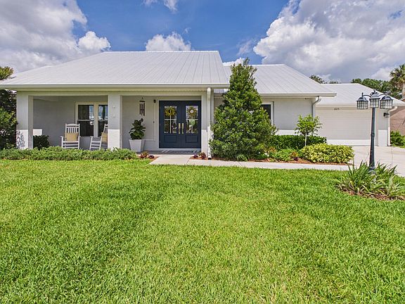3rd image of 2075 SE 9th Avenue