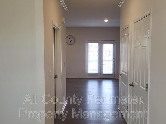 3rd image of 50 Barnwood Ln