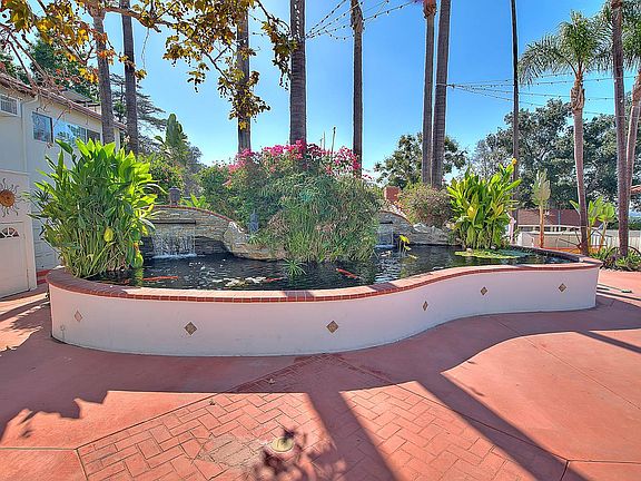 4th image of 145 S Vista Grande Unit A