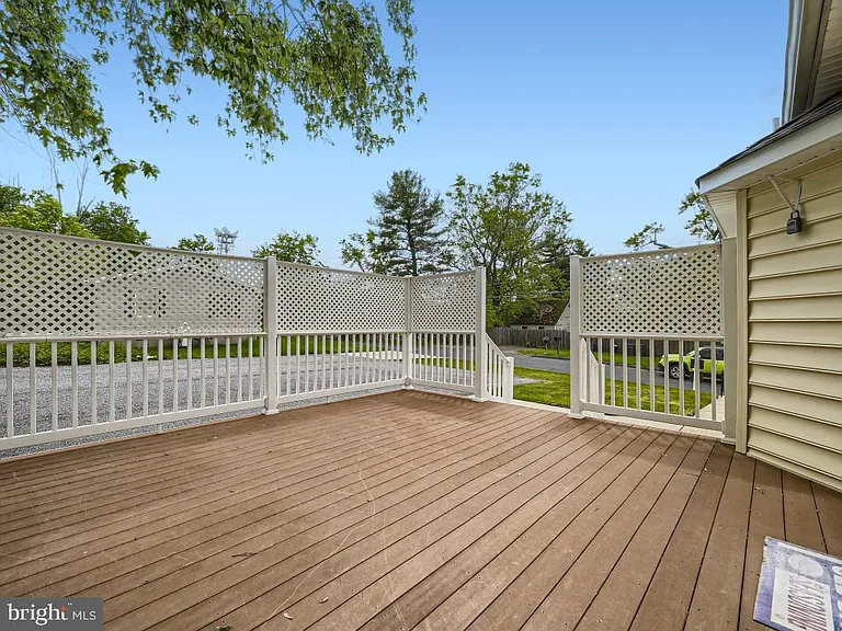 3201 E Joppa Rd — Photo 24