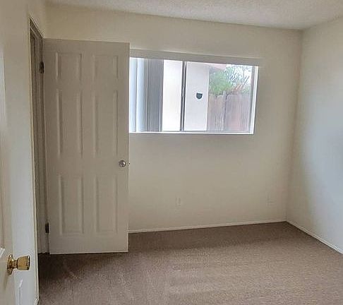 5th image of 4737 67th St #4739-A