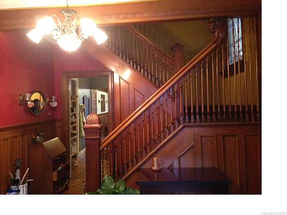 2nd image of 340 Richmond Ave