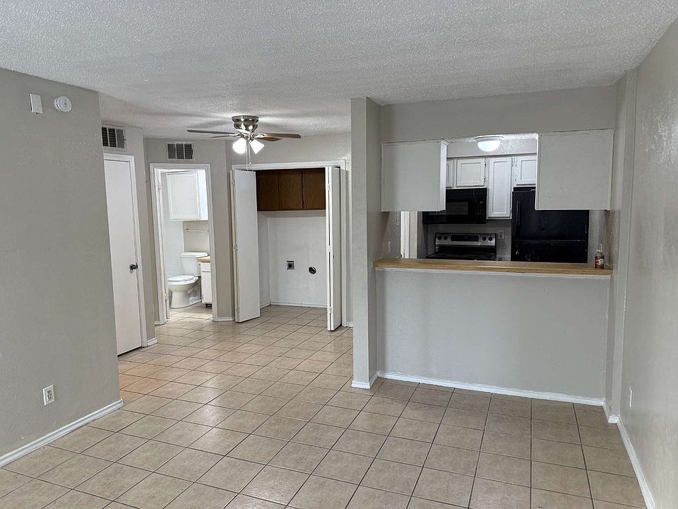1st image of 9520 Royal Ln APT 214
