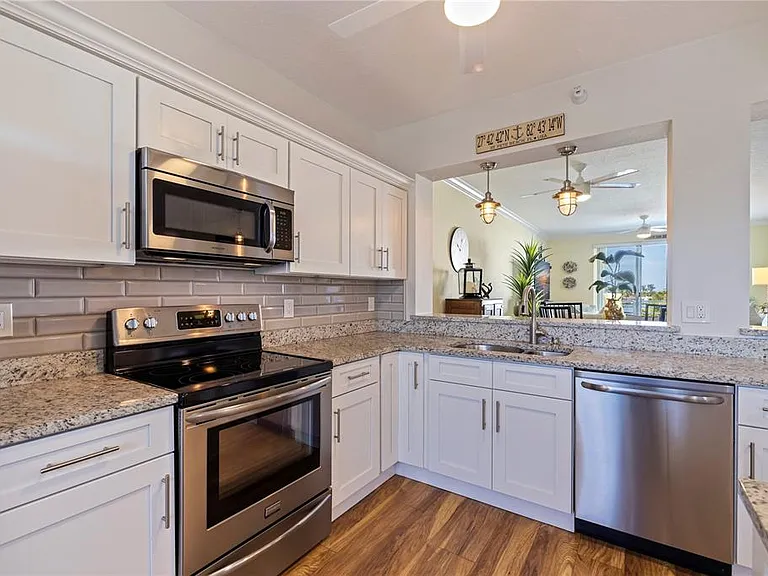 7902 Sailboat Key Blvd S #206 — Photo 6