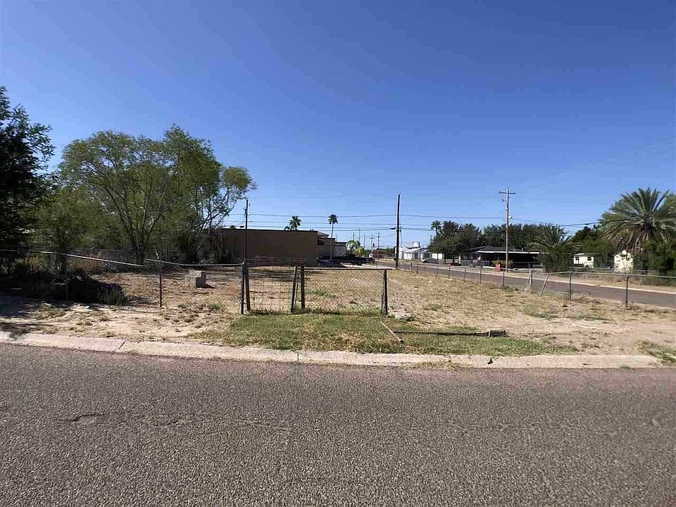 909 Glenn St, Zapata, TX 78076 Zillow