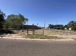 909 Glenn St, Zapata, TX 78076